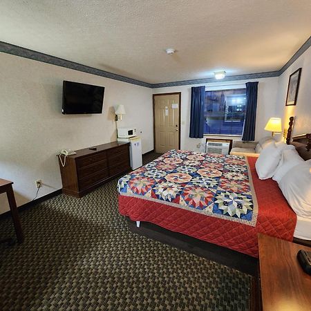 Americas Inn Bardstown Exterior photo