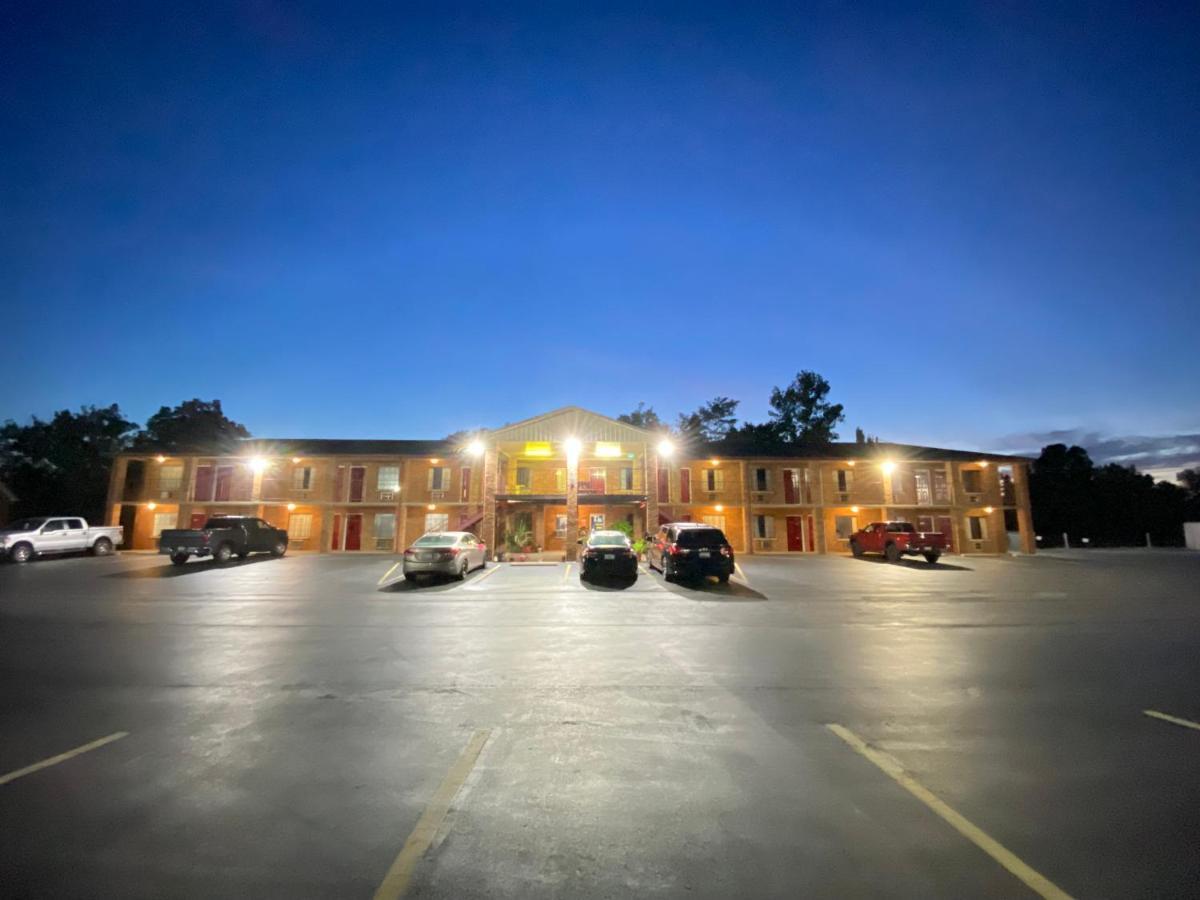 Americas Inn Bardstown Exterior photo