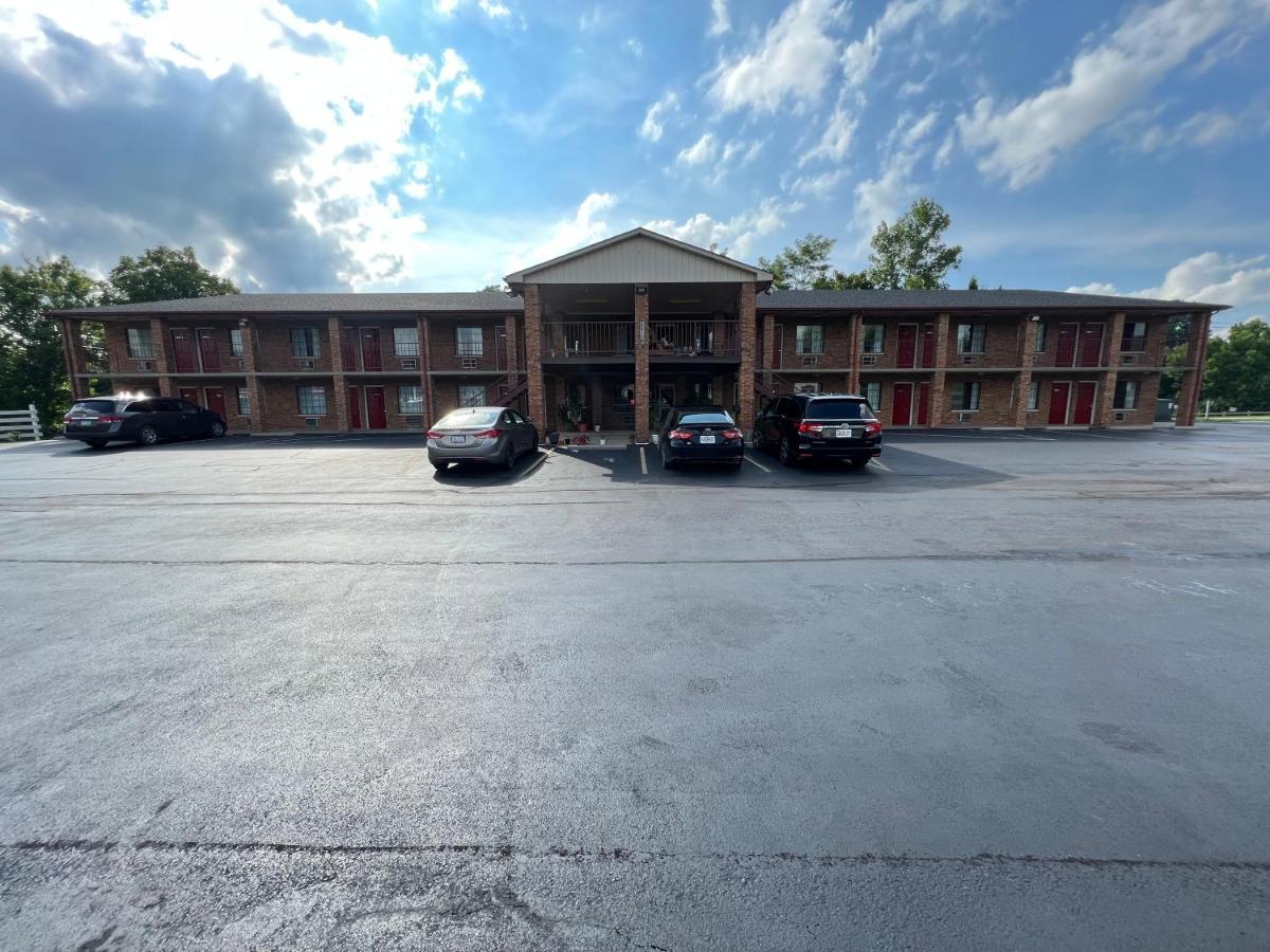 Americas Inn Bardstown Exterior photo