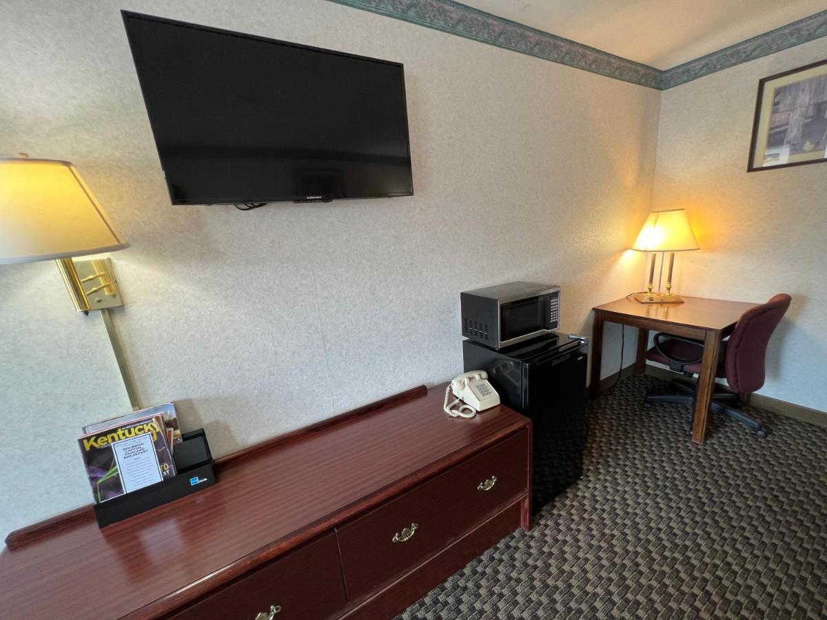 Americas Inn Bardstown Exterior photo