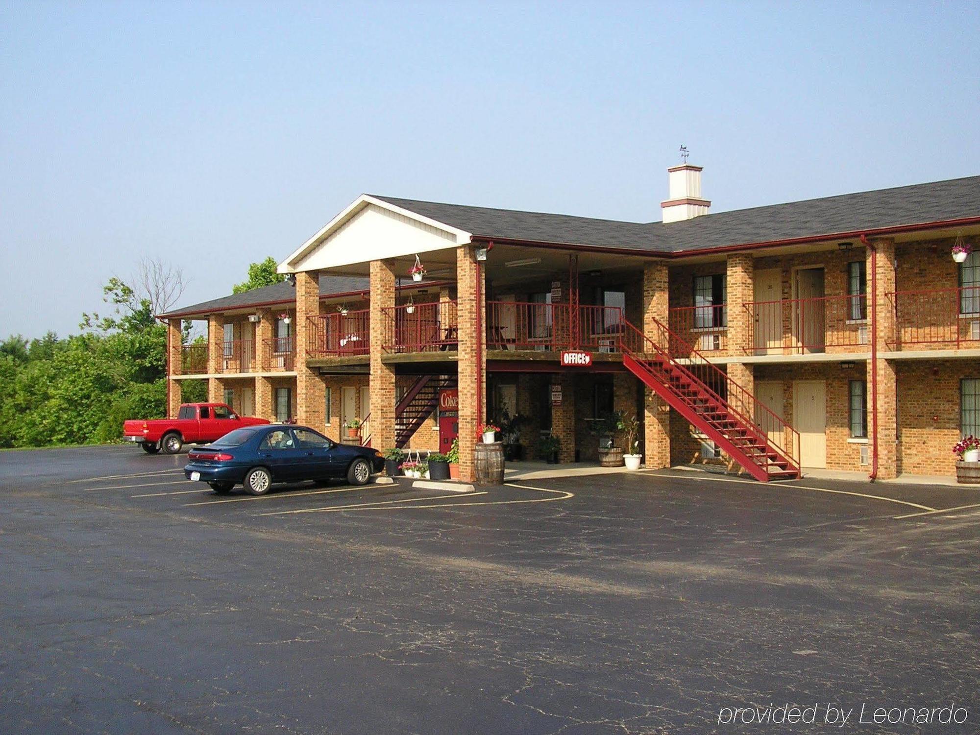 Americas Inn Bardstown Exterior photo